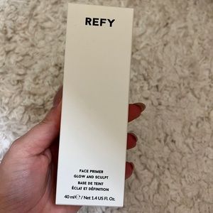 Refy sculpt and glow primer